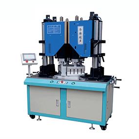 Four-head combined ultrasonic welding machine